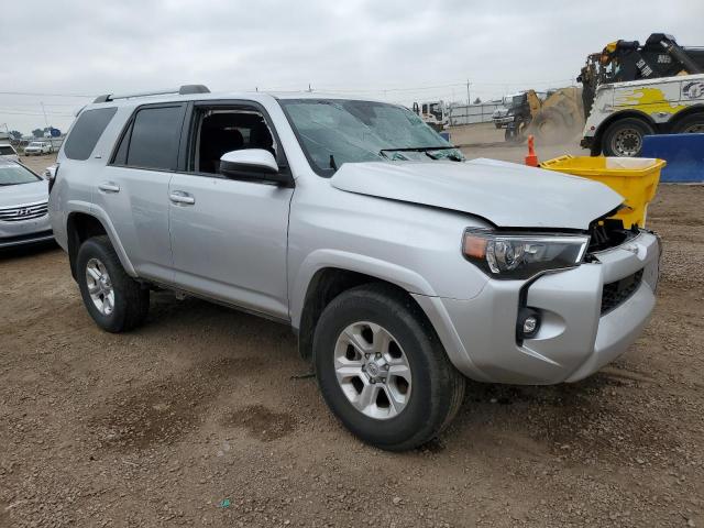 JTEMU5JR7N6006653 - 2022 TOYOTA 4RUNNER SR5/SR5 PREMIUM SILVER photo 4