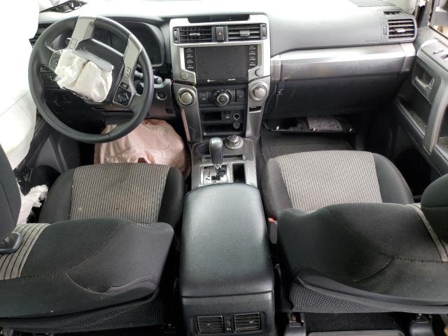 JTEMU5JR7N6006653 - 2022 TOYOTA 4RUNNER SR5/SR5 PREMIUM SILVER photo 8