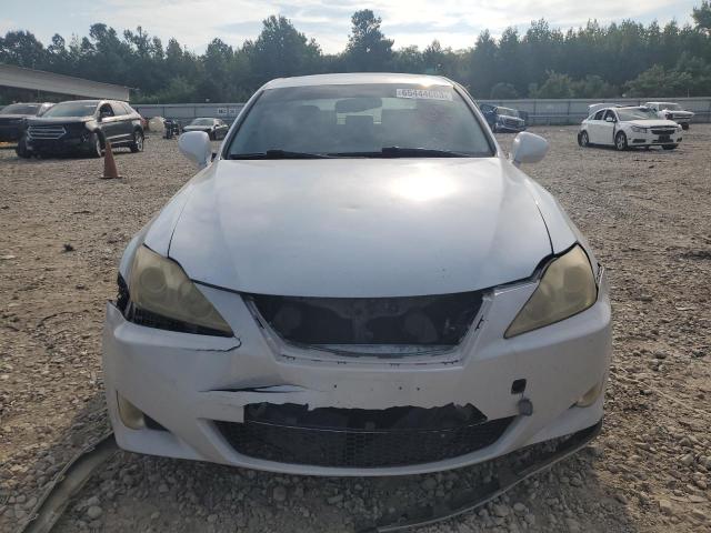 JTHCK262282019904 - 2008 LEXUS IS 250 WHITE photo 5