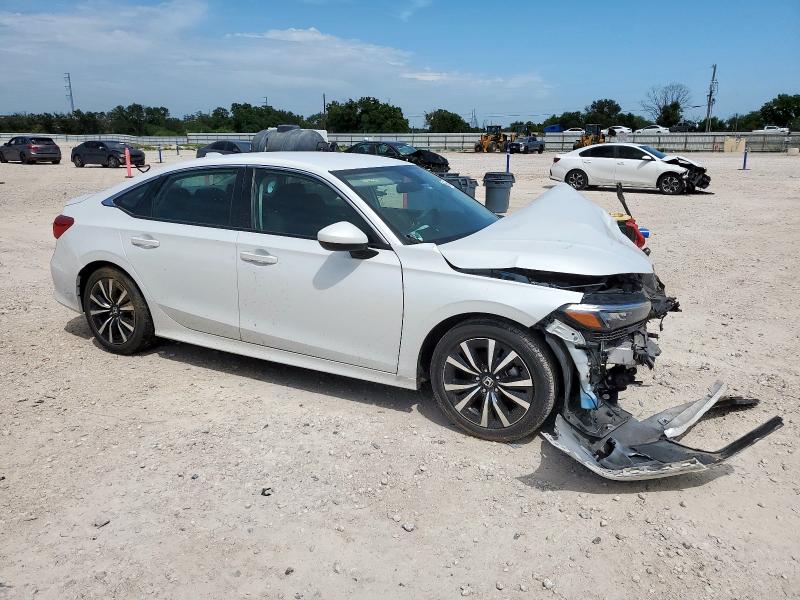 2HGFE2646NH850849 - 2022 HONDA CIVIC WHITE photo 4