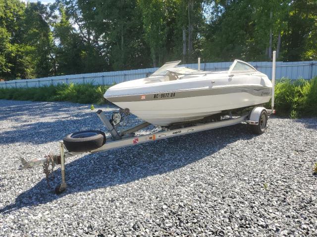 VCN17982C505 - 2005 CARAVELLE BOAT187 LS FISH & SKI WHITE photo 2