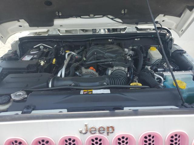 1C4BJWEG8CL212744 - 2012 JEEP WRANGLER UNLIMITED SAHARA WHITE photo 11