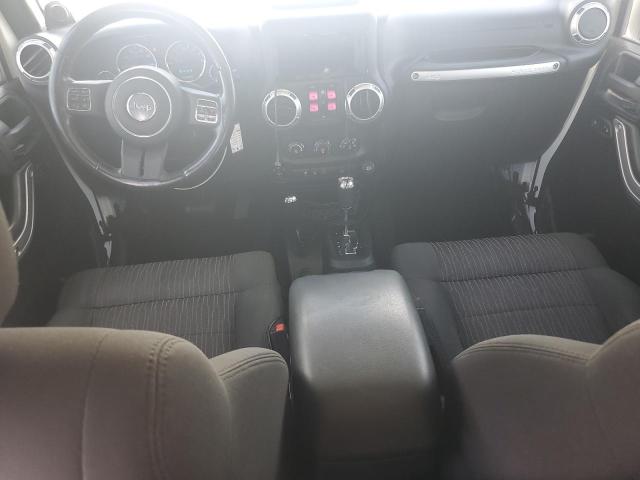1C4BJWEG8CL212744 - 2012 JEEP WRANGLER UNLIMITED SAHARA WHITE photo 8