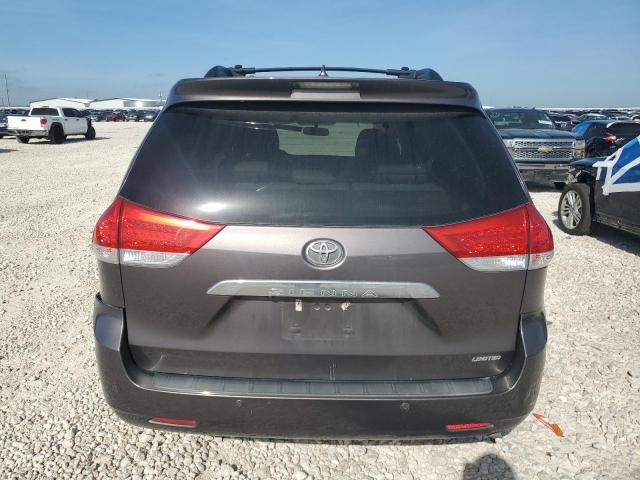 5TDYK3DC2DS310110 - 2013 TOYOTA SIENNA XLE GRAY photo 6