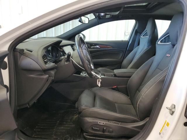 W04GS6SS1J1129994 - 2018 BUICK REGAL GS Ақ фото 7