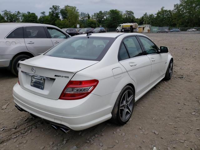 WDDGF77X08F182371 - 2008 MERCEDES-BENZ C 63 AMG WHITE photo 3