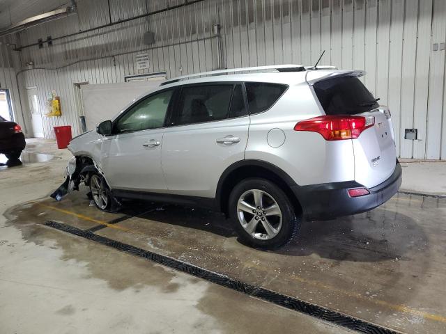 JTMRFREV2FD157822 - 2015 TOYOTA RAV4 XLE SILVER photo 2