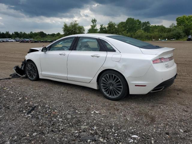 3LN6L2JK0GR602951 - 2016 LINCOLN MKZ WHITE photo 2