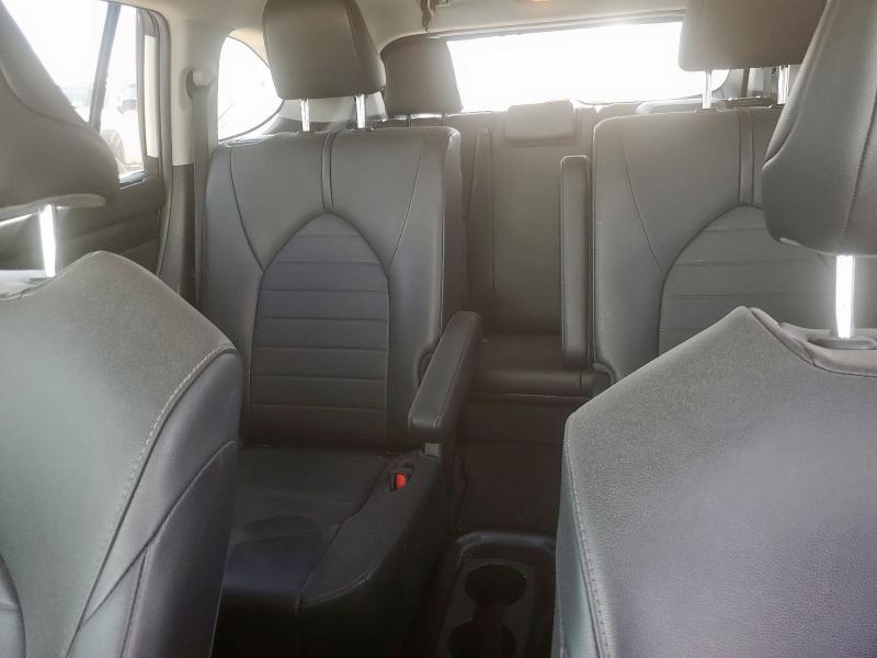 5TDGZRAH1LS511439 - 2020 TOYOTA HIGHLANDER XLE WHITE photo 10