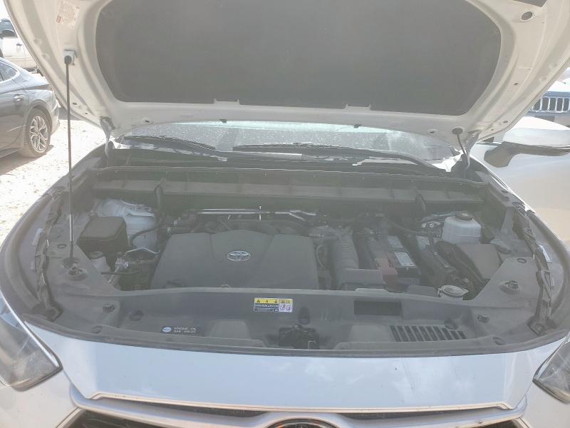 5TDGZRAH1LS511439 - 2020 TOYOTA HIGHLANDER XLE WHITE photo 12