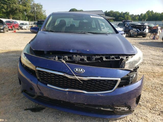 3KPFL4A7XHE115700 - 2017 KIA FORTE LX BLUE photo 5