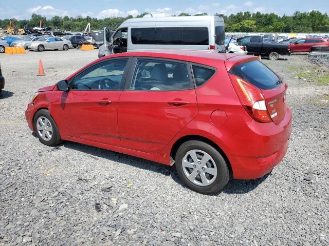 KMHCT5AE4HU341896 - 2017 HYUNDAI ACCENT SE RED photo 2