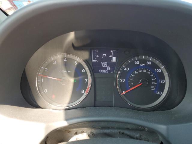 KMHCT5AE4HU341896 - 2017 HYUNDAI ACCENT SE RED photo 9