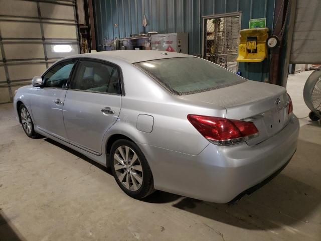 4T1BK3DB4BU381973 - 2011 TOYOTA AVALON BASE ვერცხლისფერი ფოტო 2