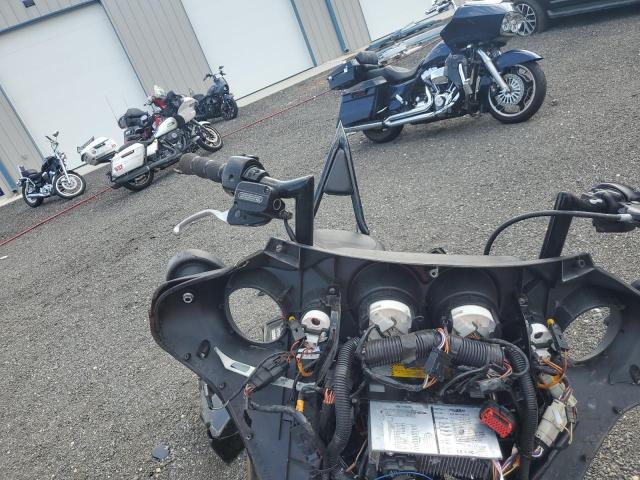 1HD1KB419AB640418 - 2010 HARLEY-DAVIDSON FLHX BLACK photo 5