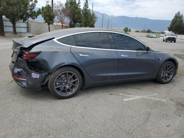 5YJ3E1EA5KF400193 - 2019 TESLA MODEL 3 GRAY photo 3