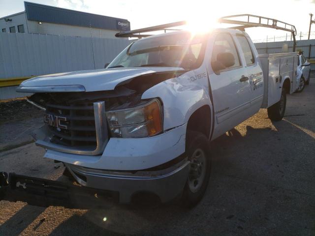 1GTHC59K09E109585 - 2009 GMC SIERRA C2500 SLE WHITE photo 1