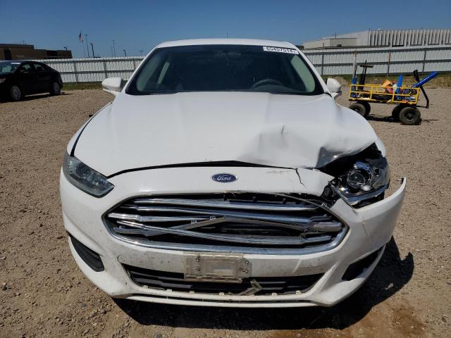 3FA6P0H7XGR289623 - 2016 FORD FUSION SE WHITE photo 5