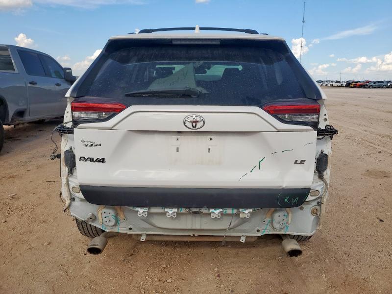 2T3P1RFV8MC229919 - 2021 TOYOTA RAV4 XLE WHITE photo 6