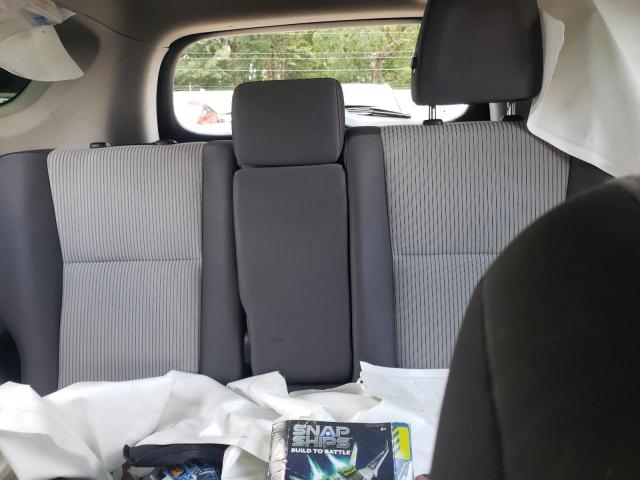 2T3ZFREV7FW188566 - 2015 TOYOTA RAV4 LE SILVER photo 10