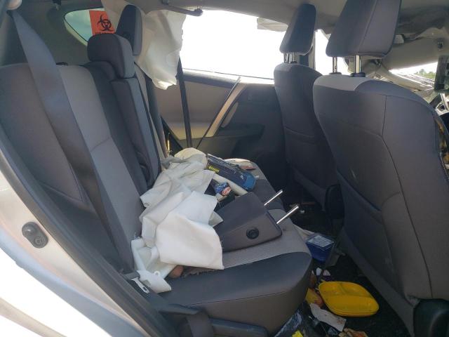 2T3ZFREV7FW188566 - 2015 TOYOTA RAV4 LE SILVER photo 11