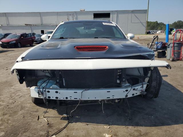 2C3CDZFJ5KH543272 - 2019 DODGE CHALLENGER R/T SCAT PACK WHITE photo 5