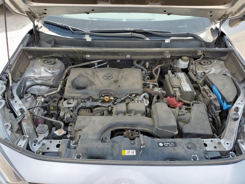 2T3H1RFV8NW224076 - 2022 TOYOTA RAV4 LE 银色 照片 11