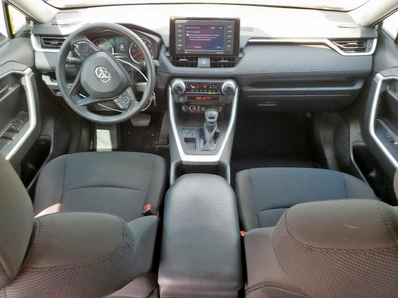 2T3H1RFV8NW224076 - 2022 TOYOTA RAV4 LE 银色 照片 8