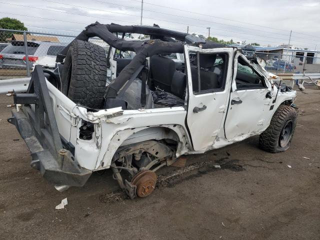 1J4BA3H17BL581822 - 2011 JEEP WRANGLER U SPORT WHITE photo 3