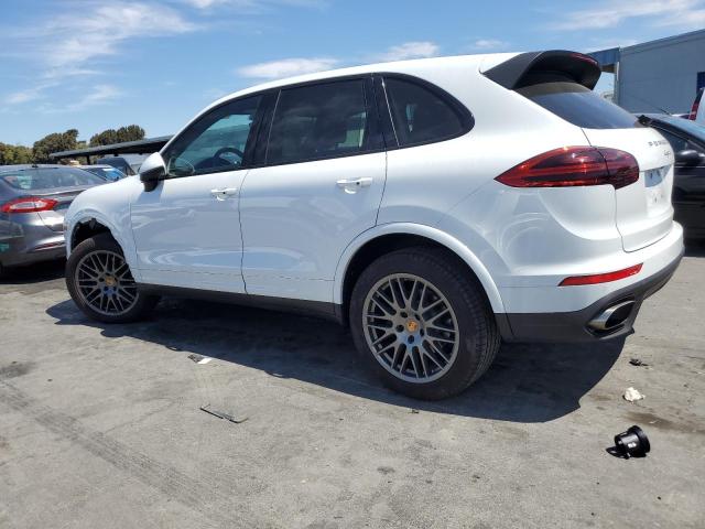 WP1AA2A27HKA82871 - 2017 PORSCHE CAYENNE WHITE photo 2