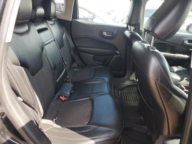 3C4NJCBBXJT409520 - 2018 JEEP COMPASS LATITUDE Noir photo 10