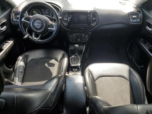 3C4NJCBBXJT409520 - 2018 JEEP COMPASS LATITUDE Noir photo 8