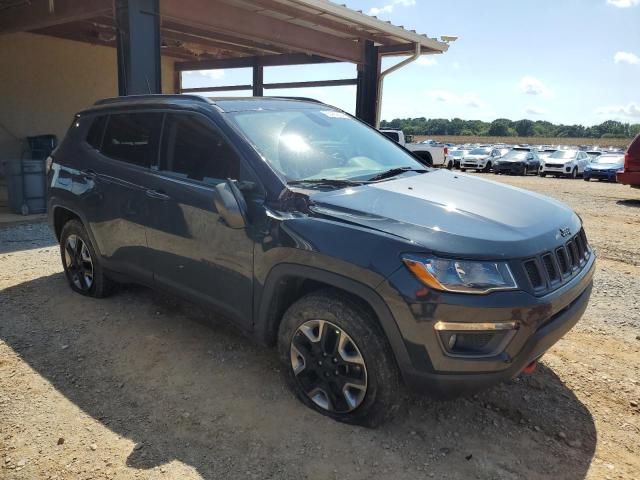 3C4NJDDB6JT129418 - 2018 JEEP COMPASS TRAILHAWK GRAY photo 4