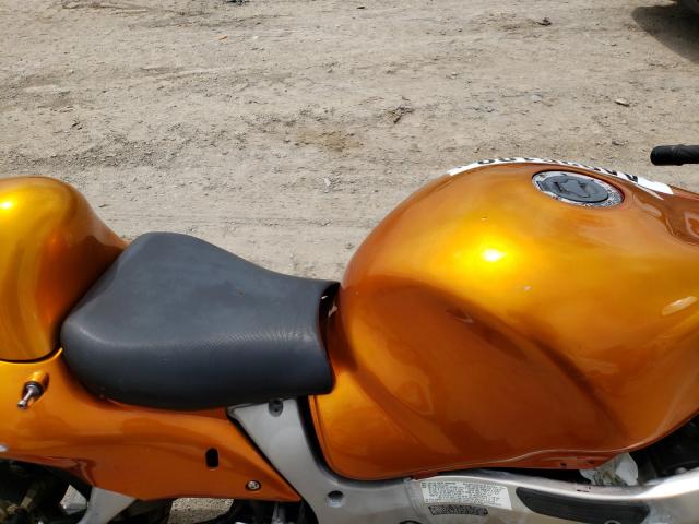 JS1GW71A462106228 - 2006 SUZUKI GSX1300 R ORANGE photo 6