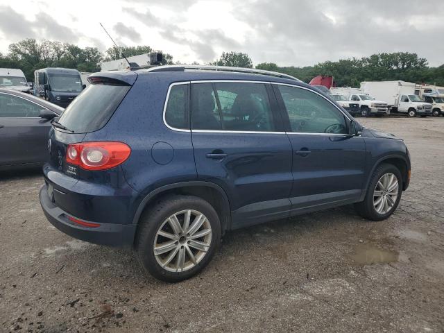 WVGBV7AX2BW542825 - 2011 VOLKSWAGEN TIGUAN S BLUE photo 3