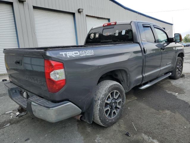 5TFUY5F13HX654789 - 2017 TOYOTA TUNDRA DOUBLE CAB SR/SR5 GRAY photo 3