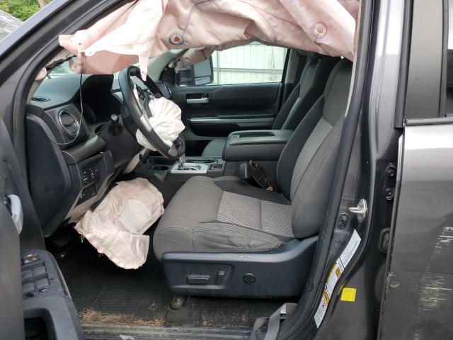 5TFUY5F13HX654789 - 2017 TOYOTA TUNDRA DOUBLE CAB SR/SR5 GRAY photo 7