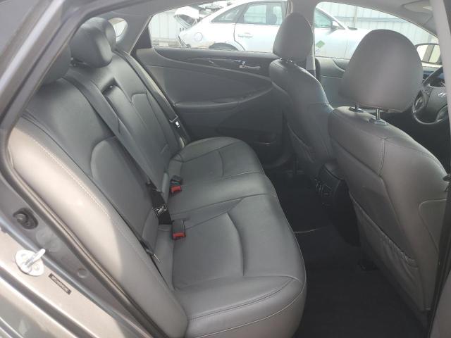 5NPEC4AB5DH652982 - 2013 HYUNDAI SONATA SE 灰色 照片 10