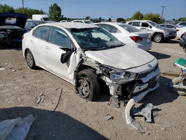 3KPA24ABXKE227468 - 2019 KIA RIO S WHITE photo 4