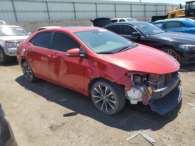 2T1BURHE2JC086856 - 2018 TOYOTA COROLLA L RED photo 4