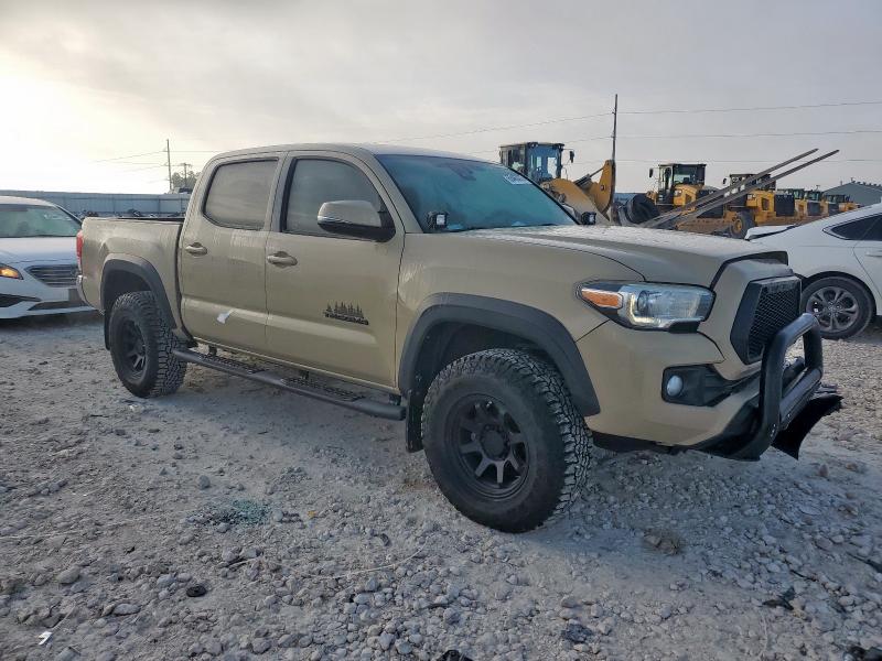 3TMCZ5AN5KM226366 - 2019 TOYOTA TACOMA DOUBLE CAB أسمر صورة 4