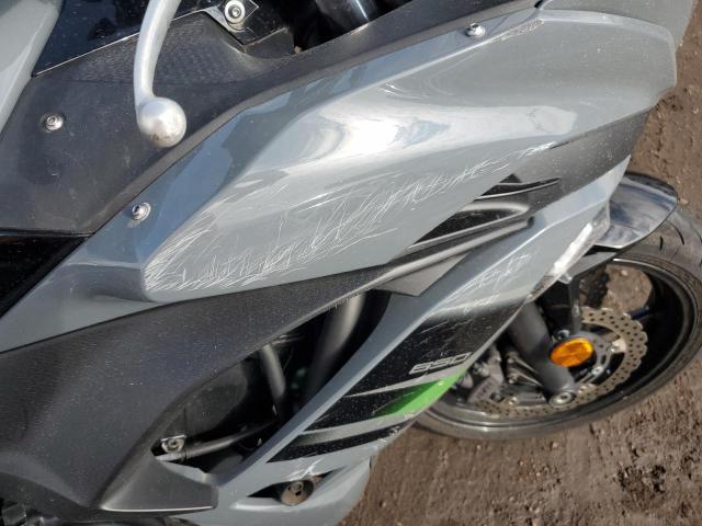 JKAEXEJ1XJDA02710 - 2018 KAWASAKI EX650 J 灰色 照片 9