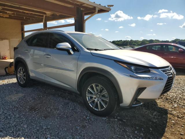 JTJYARBZ9J2099064 - 2018 LEXUS NX 300 BASE Gümüş fotoğraf 4