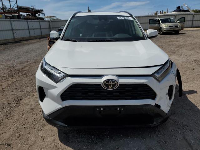 JTMW1RFVXNJ024435 - 2022 TOYOTA RAV4 XLE WHITE photo 5