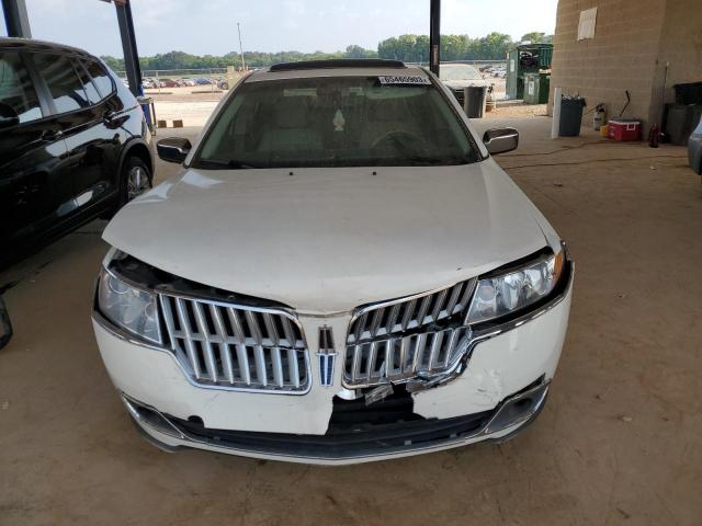 3LNHL2GC1CR822229 - 2012 LINCOLN MKZ WHITE photo 5