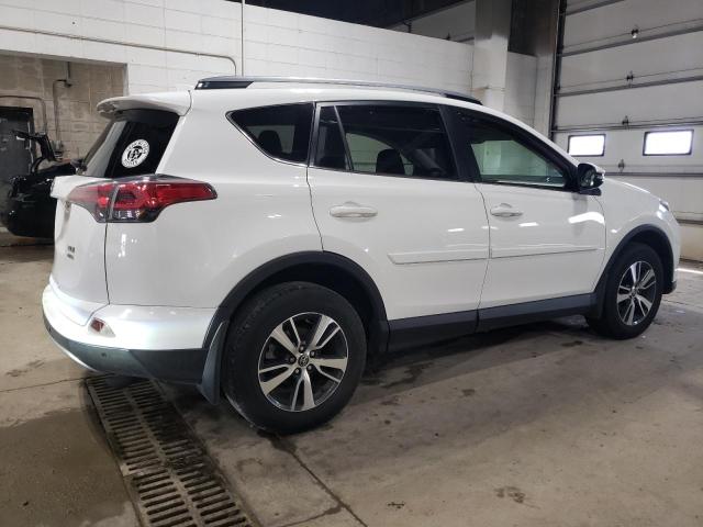 JTMRFREV1HJ715647 - 2017 TOYOTA RAV4 XLE WHITE photo 3