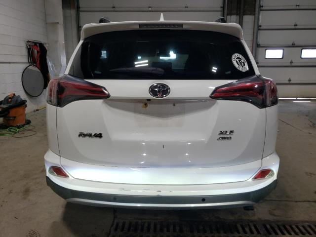JTMRFREV1HJ715647 - 2017 TOYOTA RAV4 XLE WHITE photo 6