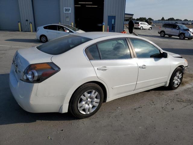 1N4AL2AP1CN413769 - 2012 NISSAN ALTIMA BASE WHITE photo 3