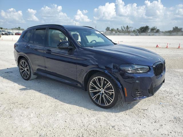 5UX83DP03P9P69457 - 2023 BMW X3 XDRIVEM40I BLUE photo 4