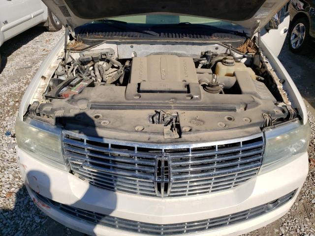 5LMFU28597LJ08628 - 2007 LINCOLN NAVIGATOR თეთრი ფოტო 7